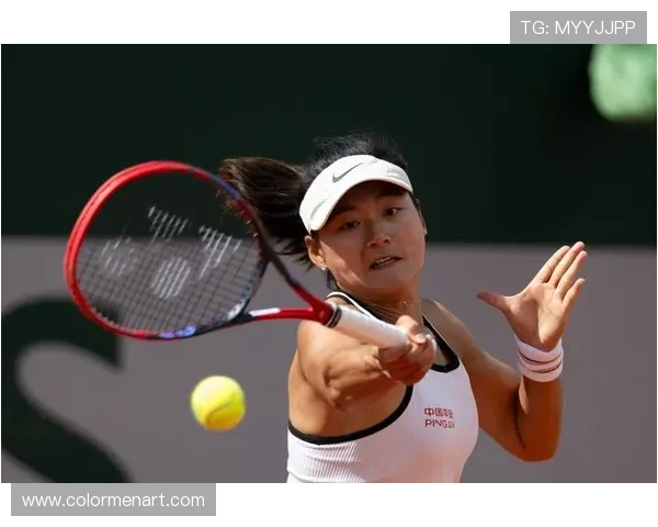 网球赛场王雅繁首轮力克对手虽经历波折但终于突破晋级