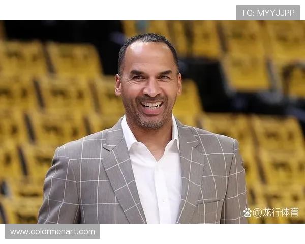 弗拉格砍下29分展现潜力基德赞其18岁能精准理解并执行战术要求